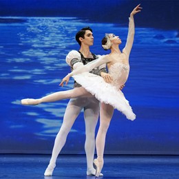 Swan Lake – Varna International Ballet