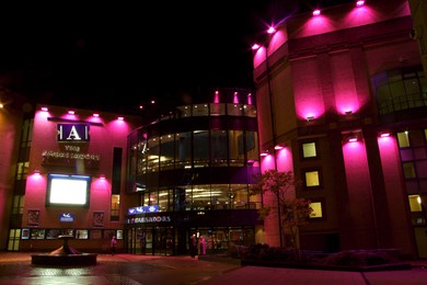 New Victoria Theatre, Woking