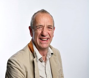 Arthur Smith - Laughs, stories, a song and a poem.