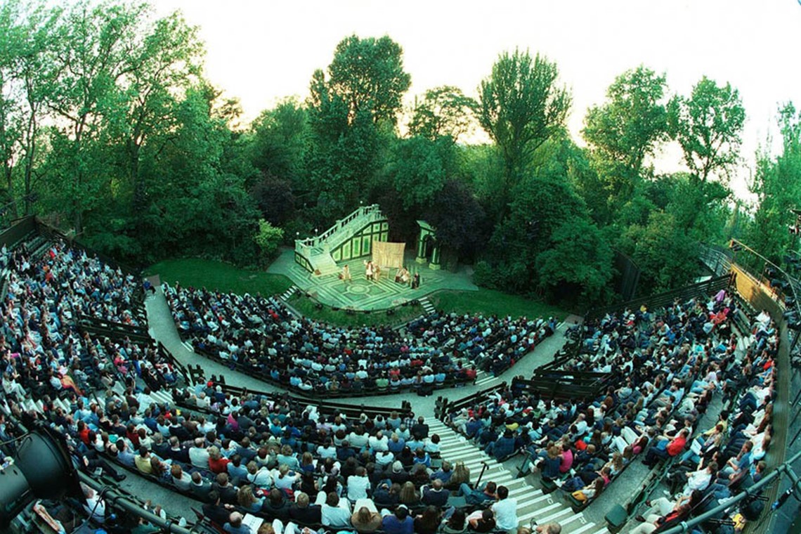 Театр открой мир. Театр open Air Theatre Риджентс. Риджентс парк Лондон театр. Риджентс-парк в Лондоне театр под открытым небом. Театр под открытым небом в Риджент парке.